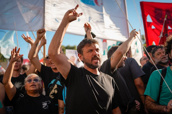 Emergencia ígnea: marcharon organizaciones políticas y ambientalistas