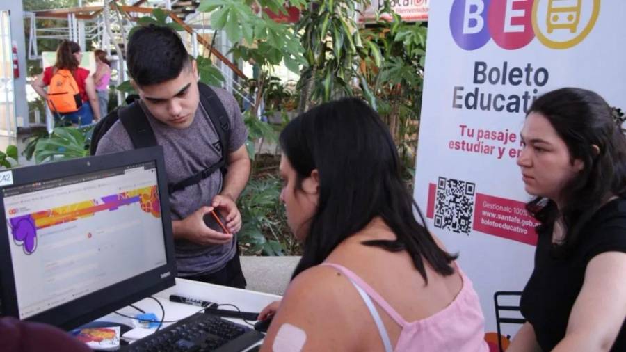 Con más de 142 mil solicitudes, estudiantes, docentes y asistentes pueden usar su pasaje 