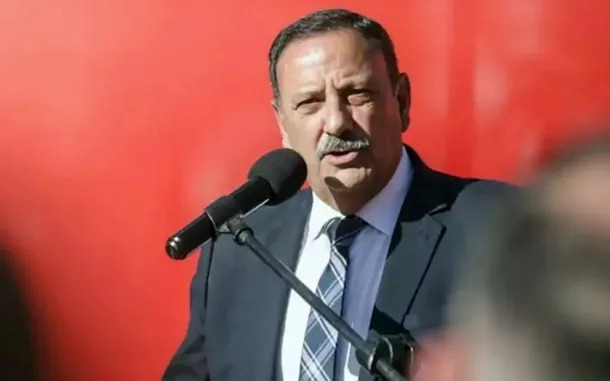 Ricardo Quintela llamó a un paro 