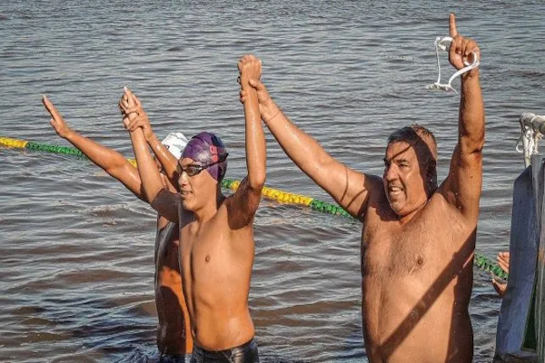 Se corrió la Maratón Acuática homenaje a Fernando Fleitas
