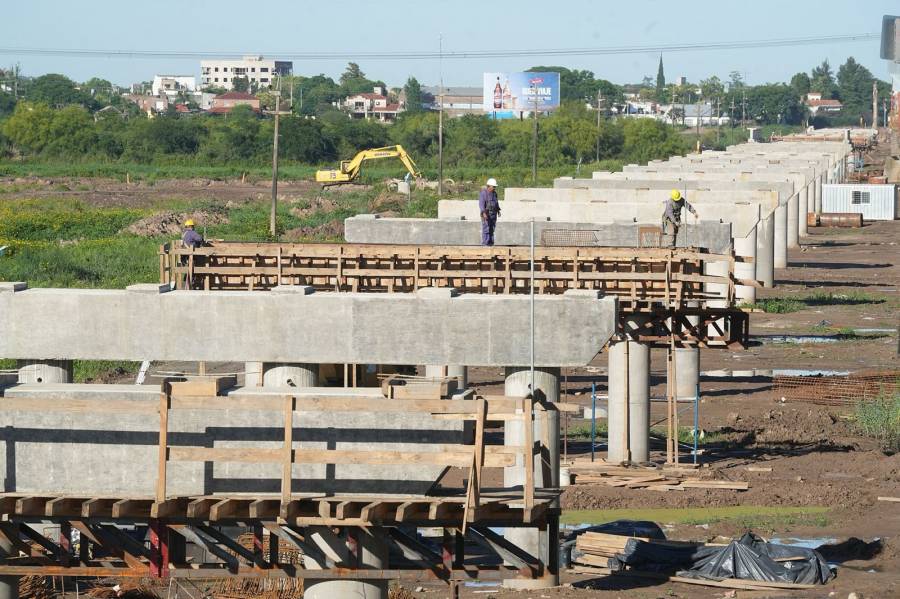 Inédito: en Santa Fe el empleo formal en la construcción crece; en el país en caída libre