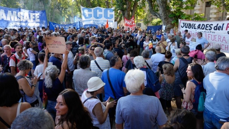Gremios marchan este martes y miércoles en Rosario contra la reforma laboral