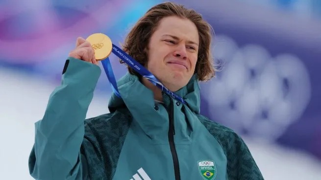 Lucas Pinheiro hizo historia para Brasil: ganó su primer oro en los Juegos Olímpicos de Invierno