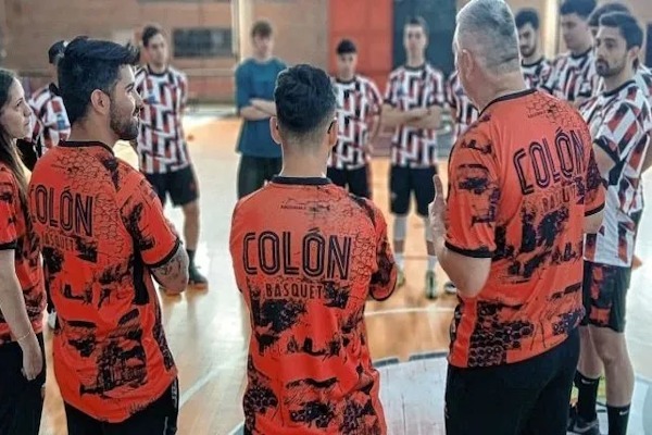 El plantel de Liga Argentina en Colón pudo normalizar la situación salarial