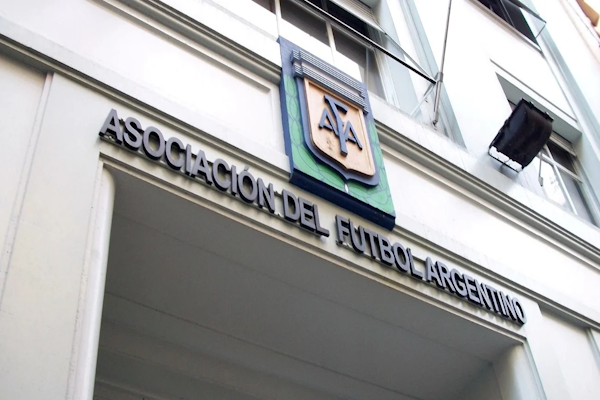 La AFA suspendió la fecha 9: cómo impacta en Colón y Unión