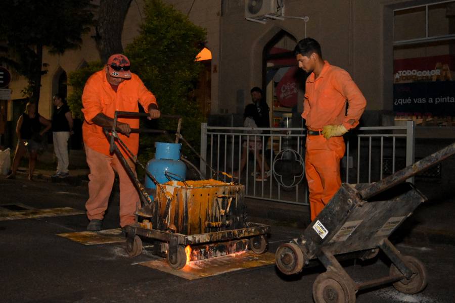Demarcación de dársenas: las tareas nocturnas continúan en Francia y Urquiza