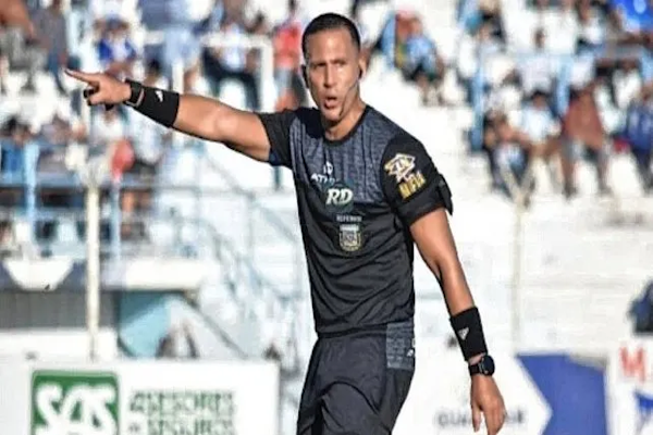 Bruno Amiconi será el árbitro de Colón ante Ferro