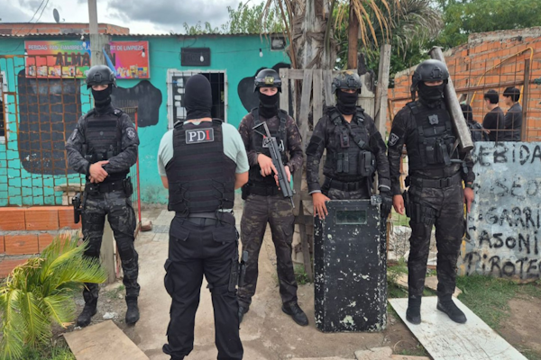 Microtráfico en Rosario: cuatro personas aprehendidas y más de 400 dosis de cocaína secuestradas 