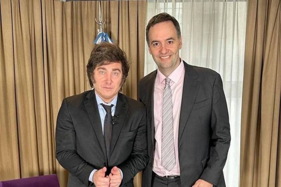 Tras su regreso de España, Milei visita Córdoba y respalda a Manuel Adorni