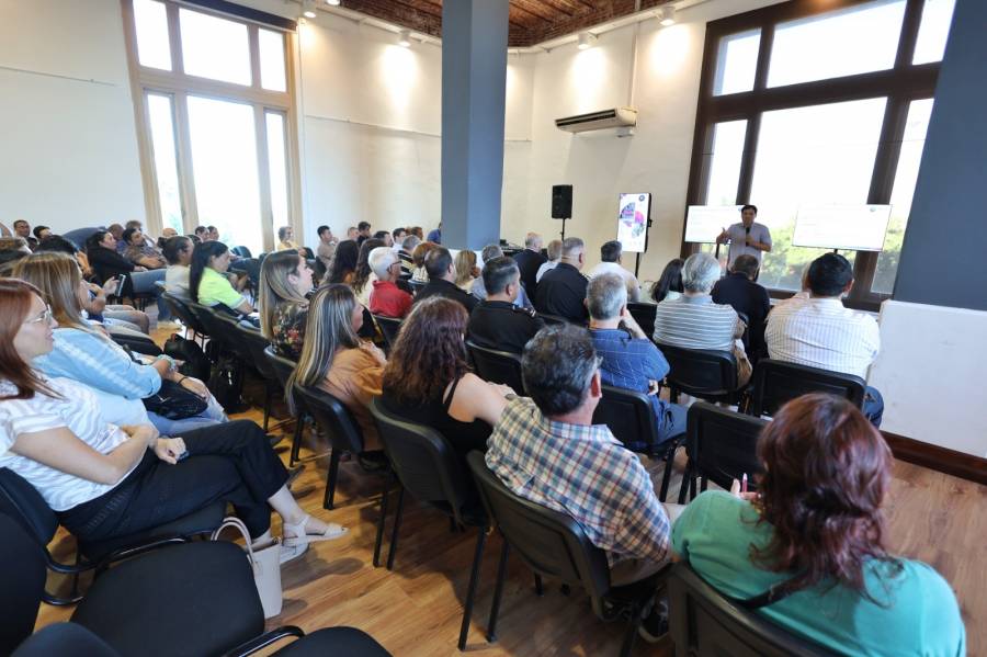 IA aplicada a la seguridad vial, eje de una charla que organizó el Concejo Municipal