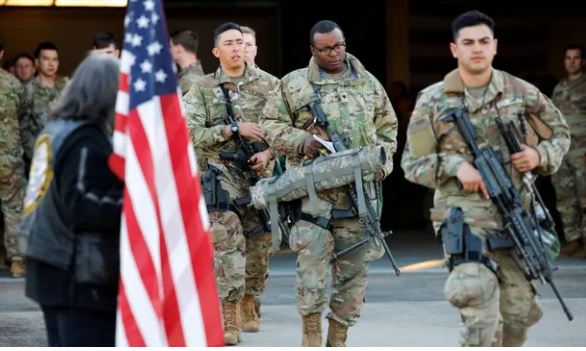 Guerra en Medio Oriente: aseguran que EEUU realiza preparativos para un posible despliegue de tropas en Irán