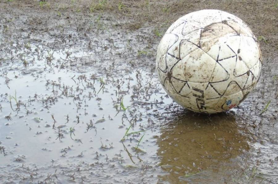 La lluvia le puso freno al fútbol: la Liga Santafesina suspendió la fecha