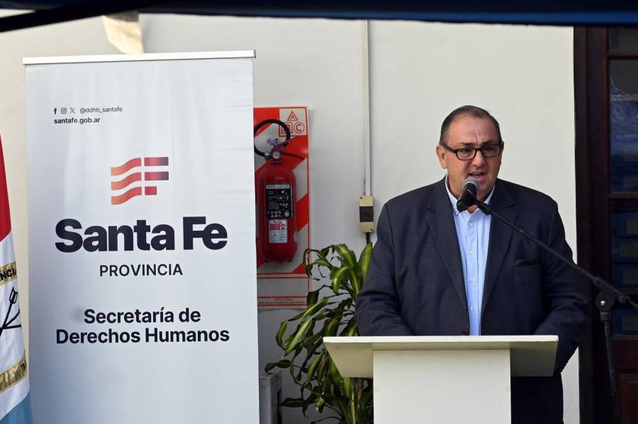 Poletti participó del acto por los 50 años del golpe y reafirmó el compromiso democrático