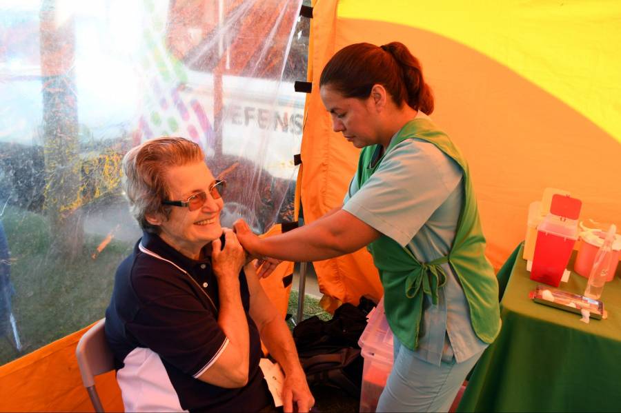 Modo Vacuna: ya se colocaron 10.000 dosis en distintos barrios
