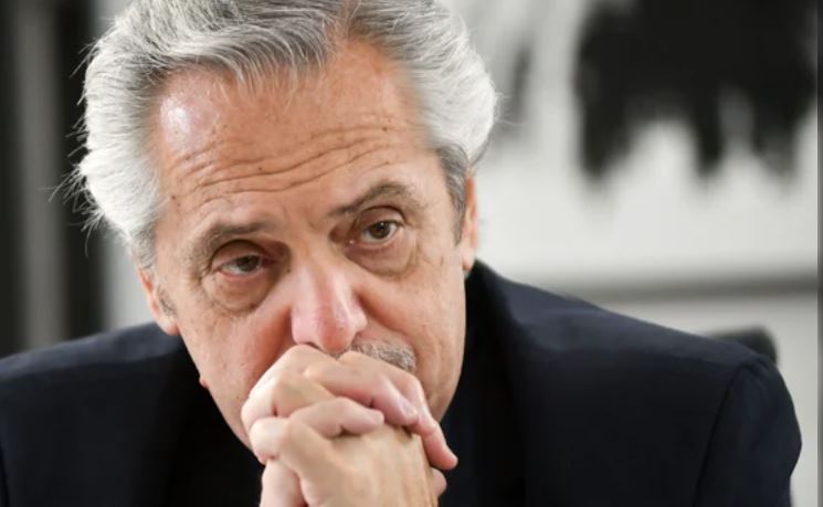 Alberto Fernández celebró el fallo por YPF y criticó Milei: “‘Ganamos’ dijo el mosquito