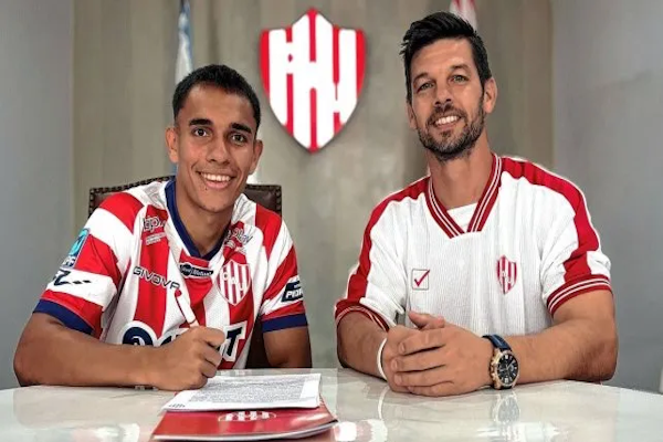 Unión firmó con el juvenil Lucas Ayala