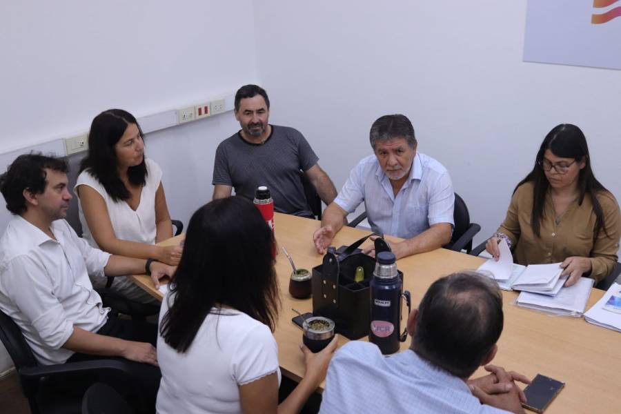 Con críticas a intendentes y al Gobierno Provincial, Festram ratificó el paro para el 8, 9 y 10 de abril
