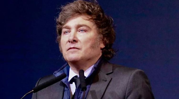 Milei reclamó “identificar a todos” los que participaron de una campaña rusa en medios contra su gestión