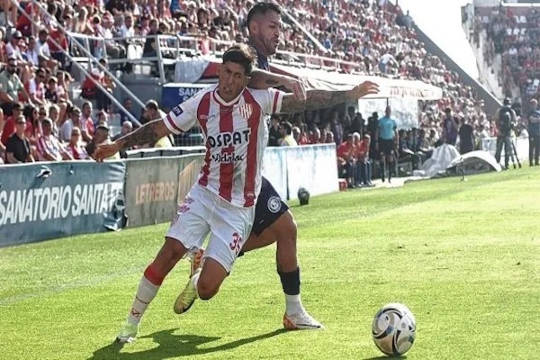 Unión ganó, pero perdió a Vargas para visitar a Estudiantes