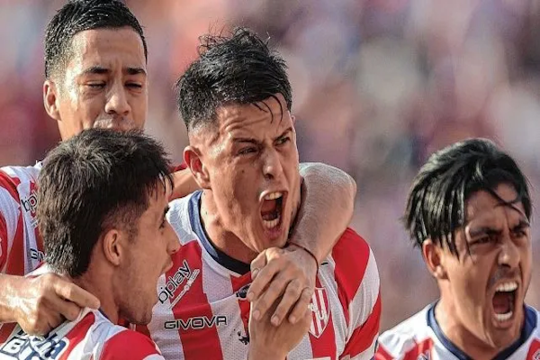 Los números positivos de Unión jugando en el 15 de Abril