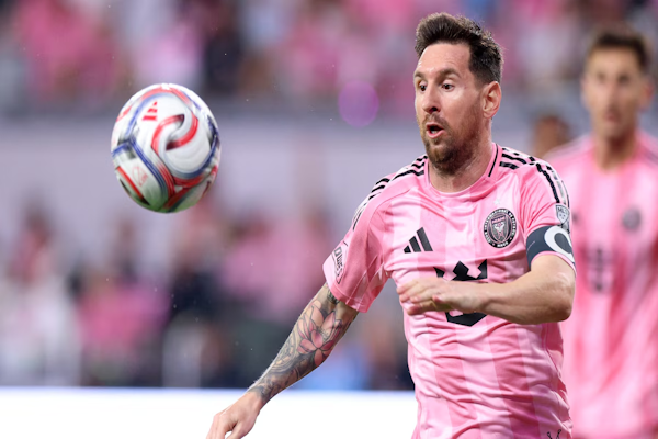 El golazo de cabeza de Messi en el estreno del estadio del Inter Miami 