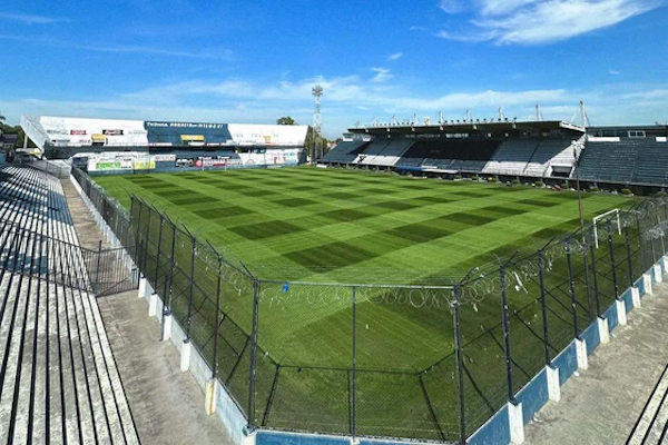 La AFA anunciará la vuelta de los visitantes en la Primera Nacional