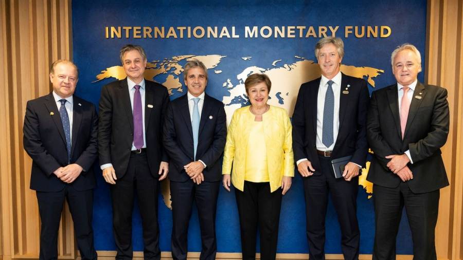 Caputo se reunió con Georgieva y el FMI volvió a respaldar el programa económico