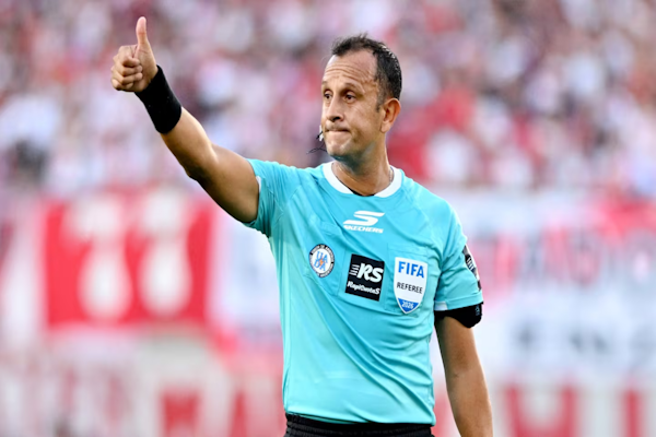 Darío Herrera explicó por qué no cobró penal para River 