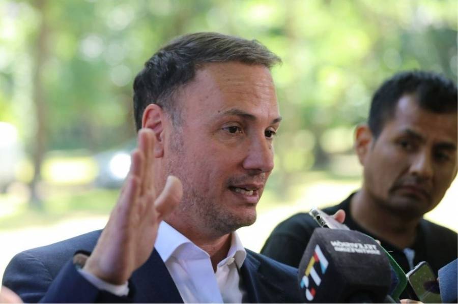 Enrico renunció a su banca en el Senado tras ser cuestionado