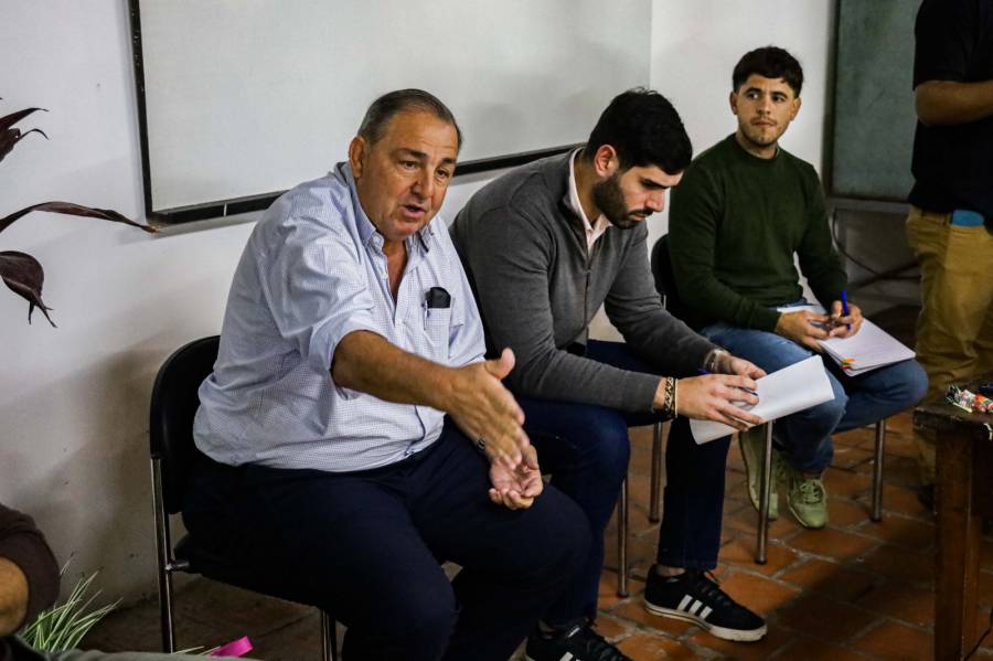 Poletti se reunió con representantes vecinales del Distrito Norte