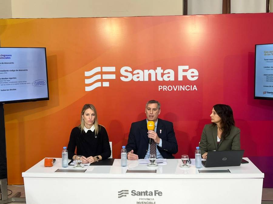El Gobierno de Santa Fe lanzó un plan para aliviar el endeudamiento de trabajadores: las medidas anunciadas