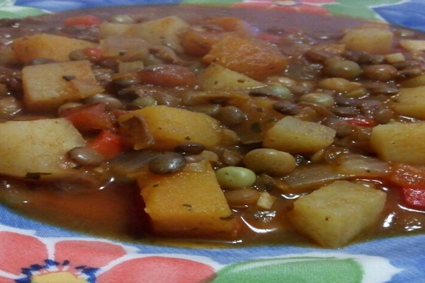 Guiso de lentejas sin carne y económico 