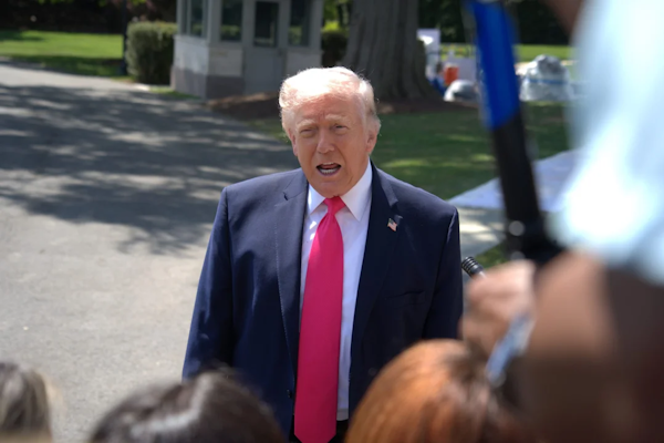 Trump evaluará una nueva propuesta de paz de Irán, pero lo rechazaría