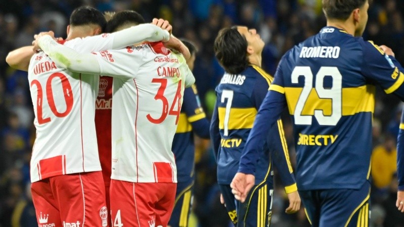 Con dos jugadores de más, Boca perdió con Huracán y quedó eliminado del Torneo Apertura