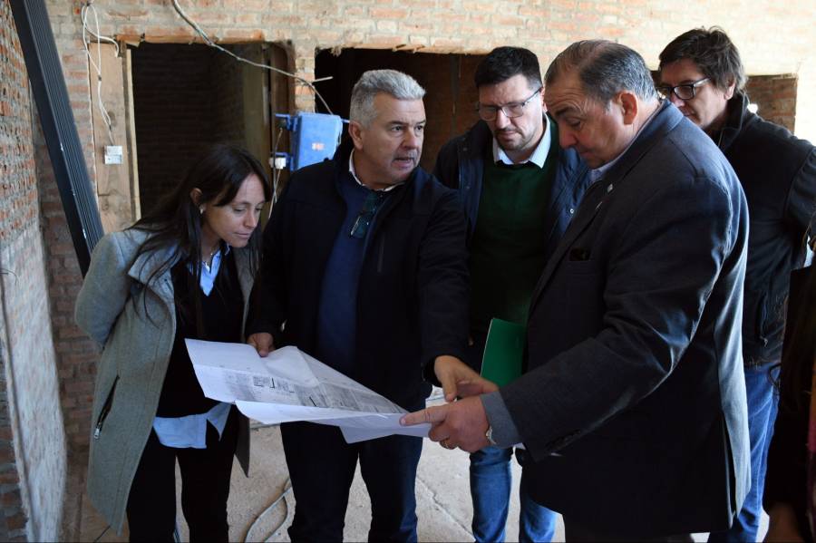 Poletti recorrió las obras del Jardín Municipal N° 18 en barrio Alfonso