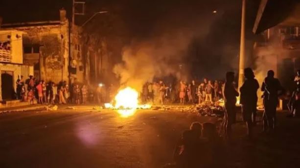 Los apagones masivos desataron protestas en La Habana a medida que se agudiza el bloqueo de EEUU