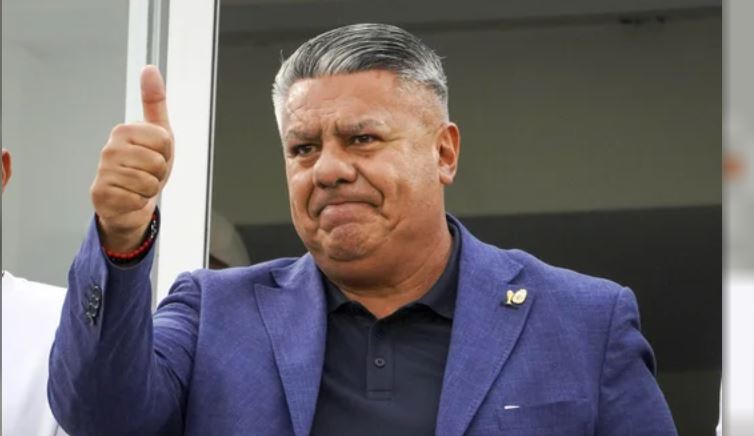 Autorizan al “Chiqui” Tapia a viajar al Mundial