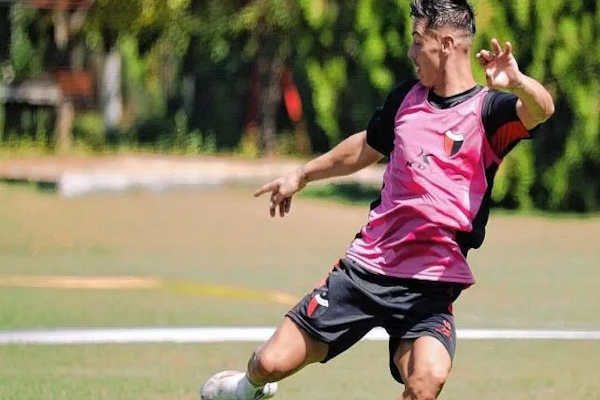Lértora no podrá jugar ante Mitre