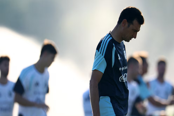 Es inminente la lista de 26 futbolistas que Scaloni llevará al Mundial
