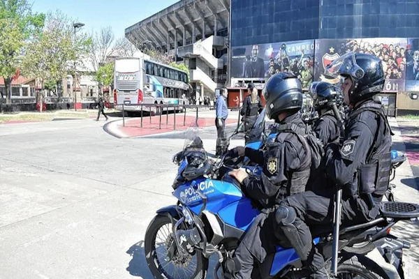 Colón y la Seguridad con medidas para mejorar los ingresos al estadio
