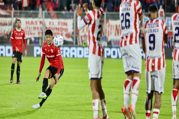 Unión fue derrotado por Independiente y quedó eliminado de la Copa Argentina
