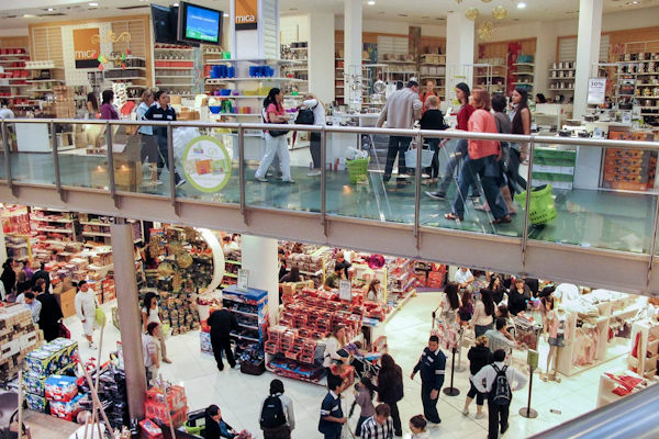 Fuerte caída del consumo masivo en marzo
