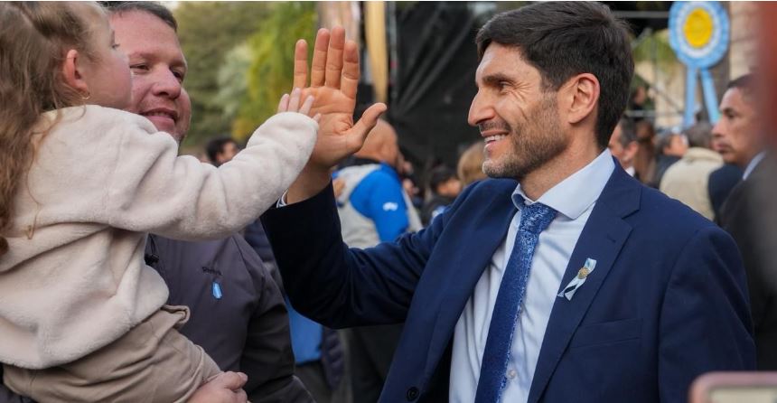 Pullaro: “La Revolución de Mayo nos enseñó que las transformaciones verdaderas requieren valentía, diálogo y sentimiento colectivo”