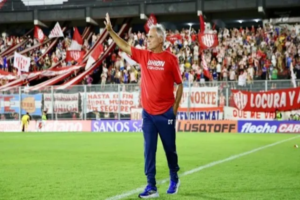 Leonardo Madelón cerca de seguir en Unión