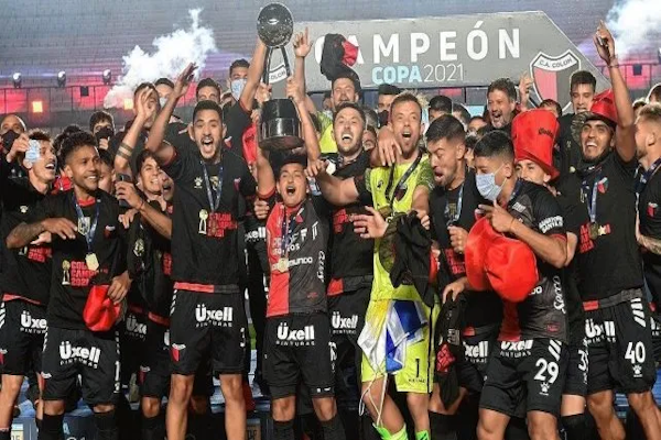 Colón campeón: cuando la historia del fútbol santafesino cambiaba para siempre
