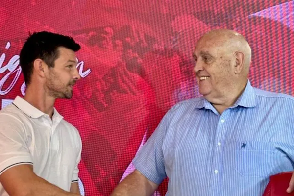 Mercado de pases: el doble desafío de la dirigencia de Unión