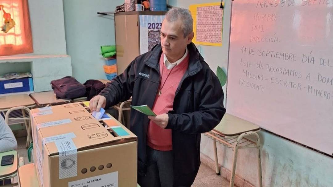Excandidato a intendente libertario fue imputado por abuso sexual