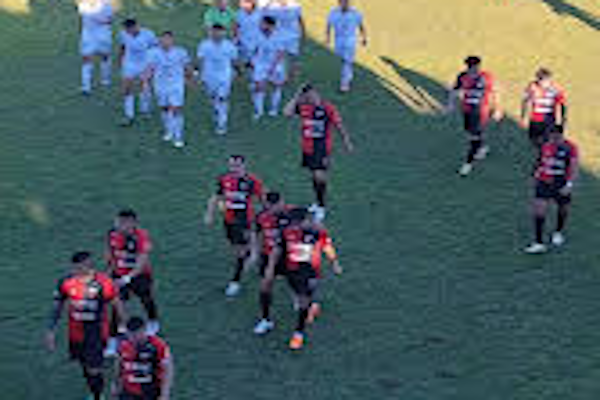 Colón fue derrotado en Resistencia, ante el peor equipo de la zona y con gol en contra