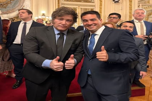 Comienza la gestión del vocero Ravier