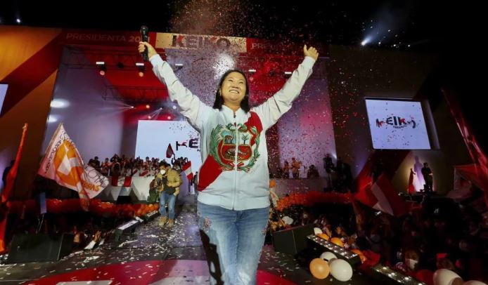 Perú: Keiko Fujimori supera a Roberto Sánchez por más de 44.000 votos y se perfila como la próxima presidenta